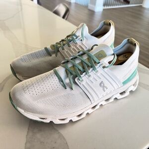 On Cloud Cloud Swift Men’s Running Sneakers Athletic Shoes. Men’s Size 12.